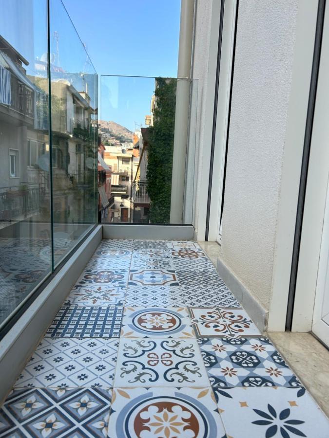 A Casa Del Nonno Jack Villa Letojanni Exterior foto